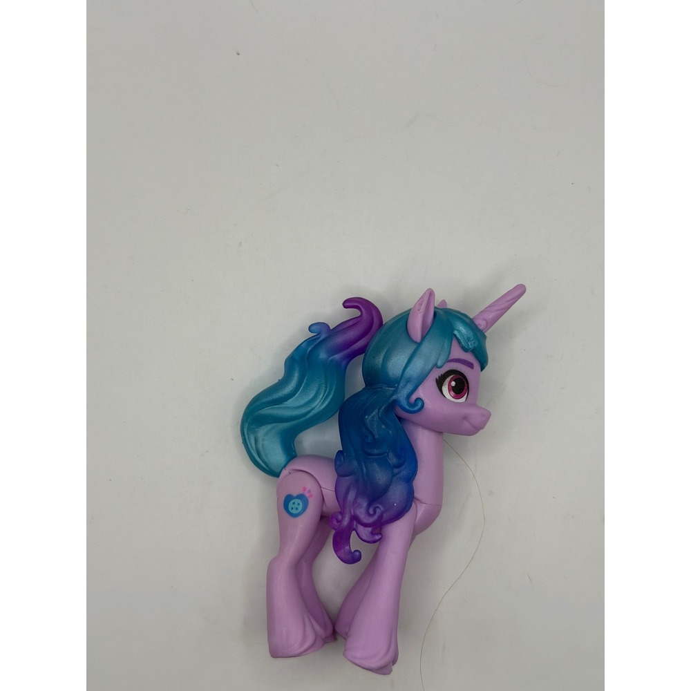 My Little Pony A New Generation Izzy Moonbow 3 Inch Unicorn Figure Purple Blue